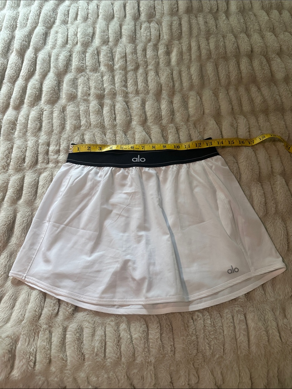 ALO Yoga White Skater Skort with Black Waistband MATCHPOINT Skirt Small